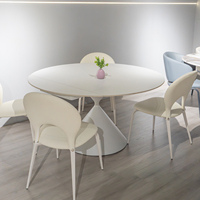 Table à manger minimaliste de style italien 4 chaises en blanc fonction meubles de cuisine petit appartement table rectangulaire convertible