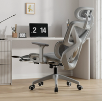 Fauteuil ergonomique moderne en maille avec fonction pivotante, dossier haut inclinable, repose-pieds, appui-tête et soutien lombaire