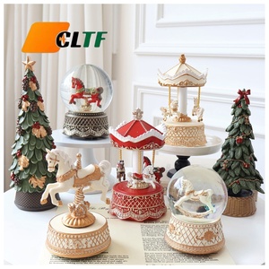 Boîte à musique vintage en résine avec train rotatif, Père Noël, ours en peluche <span class=keywords><strong>et</strong></span> globe à neige, figurine de table, cadeau pour petite amie 2026 - Product Image 1