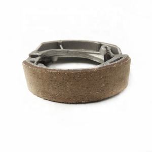 Bas prix pièces de moto robuste mâchoire de frein pour <span class=keywords><strong>HONDA</strong></span> CRF 230 F4-F9 04 - 09 CTX 200 04 - 05 XLR <span class=keywords><strong>125</strong></span> RW 98-01 <span class=keywords><strong>XR</strong></span> <span class=keywords><strong>125</strong></span> <span class=keywords><strong>L</strong></span> - Product Image 5