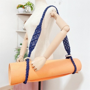 Sac à bandoulière en macramé tissé à la main, design personnalisé en gros, logo OEM, sangle de transport pour le sport, crochet en macramé, gym - Product Image 2