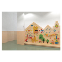 Panneau mural sensoriel interactif mural personnalisé Tige en bois Jeux muraux pour la maternelle Centre éducatif précoce