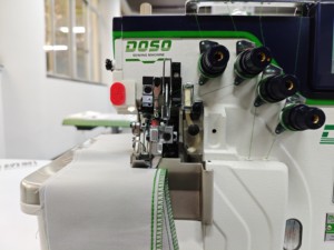 Máquina Remalladora Automática de Alta Velocidad <span class=keywords><strong>DOSO</strong></span> S6-5T-AT-BUT de 5 Hilos con Cortahilos para Necesidades de Fabricación Textil - Product Image 5