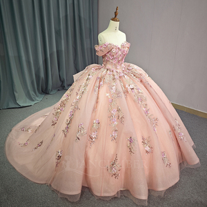 5764 Hermosos Vestidos de Fiesta de Graduación con Flores Rosadas y Escote Corazón - Product Image 2