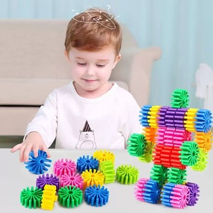 ตัวต่อ Tote Gear Building Blocks ABS DIY ของเล่นเสริมพัฒนาการเด็ก ชุดตัวต่อประกอบเสริมสร้างสติปัญญา ของขวัญสำหรับเด็กอายุ 5-7 ปี - Product Image 1