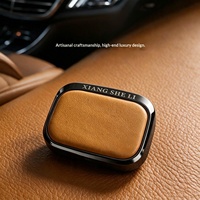 Diffuseur de parfum pour voiture en métal de luxe léger, désodorisant pour grille d'aération, accessoire intérieur pour climatiseur