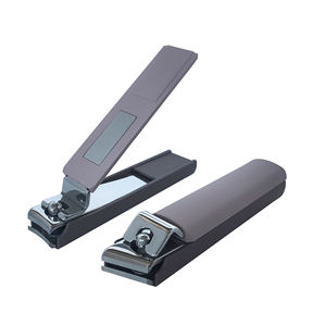 Cortaúñas de tamaño pequeño Easy on the Go con Catcher para viajes - Product Image 3