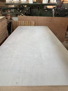 Fabricant <span class=keywords><strong>de</strong></span> contreplaqué d'eucalyptus, âme en pin moderne, <span class=keywords><strong>qualité</strong></span> supérieure, feuille résistante à l'eau, 8 pieds x 4 pieds (épaisseur 15 mm), sans formaldéhyde - Product Image 3