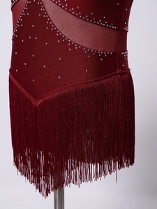 Maillot de patinaje artístico para niñas con flecos, cuello halter, cuello con pedrería, espalda con abertura, mangas sin dedos, disfraz de malla para competición, personalizado - Product Image 4