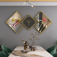 Peinture murale trois pièces en porcelaine cristalline style nordique pour salon, minimalisme moderne, tableau horloge pour mur derrière le canapé