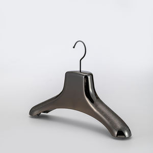लिविंग रूम के कपड़ों के लिए थोक अनुकूलन स्टाइलिश सिंगल-टियर प्लास्टिक कोट हैंगर त्रिकोण डिजाइन - Product Image 6