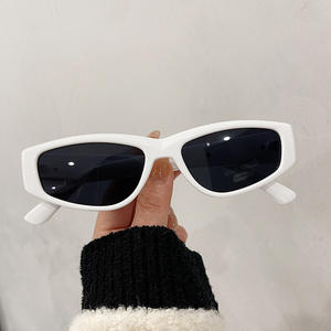 Gafas de Sol Irregulares Qianai para Mujer, Protección UV400, Montura de PC, Tipo 3 Lentes, Estilo Urbano Moderno - Product Image 2