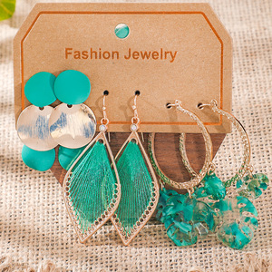 Boucles d'oreilles pendantes tendance pour femme en alliage argenté tibétain avec turquoise sertie, motif floral, style bohème, ensemble de bijoux - Product Image 4