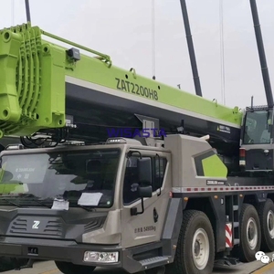 Peralatan konstruksi pengangkat truk ZOOMLION bekas yang dipasang 220 Ton ZOOMLION semua medan truk derek - Product Image 4