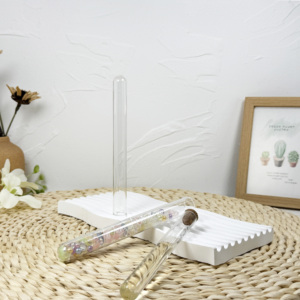 Tube de stockage en verre avec logo personnalisé et bouchon en bois pour l'emballage de bonbons, de thé en poudre - Product Image 3