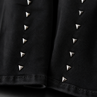 Celana Jeans Wanita Y2K Model High-Waist Hitam Denim Skinny Flare dengan Rivet Segitiga Metalik, Seksi Gothic untuk Musim Panas