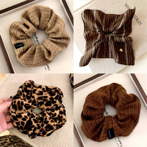 Bandeau pour <span class=keywords><strong>cheveux</strong></span> en tissu couleur café rétro à imprimé léopard élégant et décontracté pour femmes, avec queue de cheval haute et fleur - Product Image 3