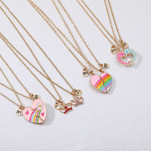 Set Regalo Collana con Ciondolo a Cuore Magnetico Trendy per Migliori Amiche, Placcato Oro con Gocce Colorate - Product Image 2