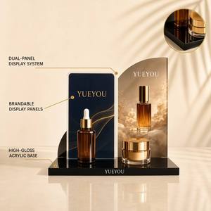 Présentoirs en bois pour cosmétiques et parfums avec table centrale ovale pour la présentation de produits de luxe - Product Image 2