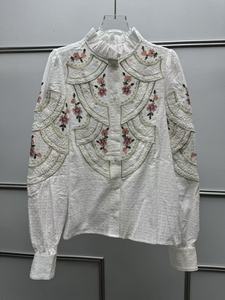 Blusa de Mujer Vintage Francesa Elegante con Volantes, Cuello Alto, Tejido de Punto, Encaje Floral Bordado, Diseño Único, Top ODM - Product Image 5