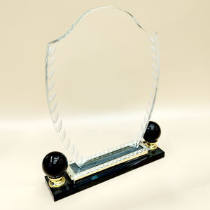 Médaille de trophée en cristal transparent direct d'usine Verre de haute qualité pour les championnats sportifs et les honneurs de la victoire - Product Image 1