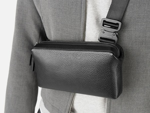 <span class=keywords><strong>Borsa</strong></span> a <span class=keywords><strong>Tracolla</strong></span> da Uomo Personalizzata ODM in Pelle Impermeabile da Esterno <span class=keywords><strong>Piccola</strong></span> <span class=keywords><strong>Nera</strong></span> di Alta Qualità in Vera Pelle Pieno Fiore - Product Image 6