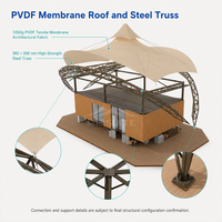 Unité d'hébergement de glamping en treillis d'acier sur mesure avec toit en membrane PVDF de 1050g et système mural configurable pour projets hôteliers