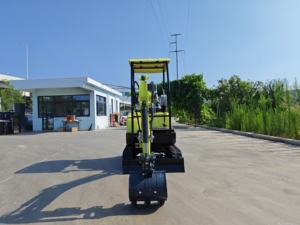 Miniexcavadora Hidráulica de 1.5 Toneladas con Orugas, Modelo 2026, Utilizada <span class=keywords><strong>para</strong></span> Trabajos de Jardinería - Product Image 5