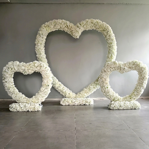 Arche en forme de cœur de fleurs blanches pour la Saint-Valentin, toile de fond décorative pour cérémonie de mariage, design élégant et abordable - Product Image 1