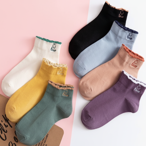 Set di 7 pezzi di calzini alla caviglia con ricamo Amor per le donne con regalo incluso - Product Image 1