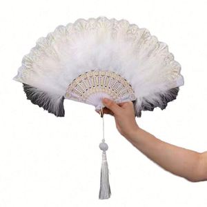 Elegante Abanico Plegable de Encaje con Plumas para Baile, Hecho a Mano, Estilo Antiguo, de Plástico, Duradero, Clásico, para Fiestas - Product Image 4