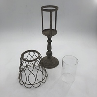 Support de bougie en métal rétro, porte-bougie antique en fer avec abat-jour en treillis métallique pour bougies piliers, ornement de table d'intérieur