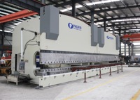 Presse plieuse synchrone électro-hydraulique CNC entièrement automatique WE67K-2500x13000 pour aluminium, 13 mètres, double machine robuste
