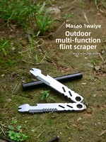 Kit promotionnel multifonctionnel d'extérieur avec logo personnalisé imprimé UV, comprenant un grattoir à barre de levier et un allume-feu en acier inoxydable à silex blanc