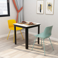 Ensemble de tables et de chaises de restaurant commercial de luxe léger, ensemble de table et de chaises de salle à manger en métal pour café, restaurant