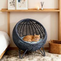 Lit pour animaux de compagnie hémisphérique en faux rotin bleu de style luxe léger, tapis en coton amovible lavable en machine, cadre en métal antidérapant