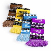 Écharpe carrée d'hiver en acrylique tricoté jacquard personnalisée avec logo imprimé sur mesure pour les supporters de club de football - Style homme