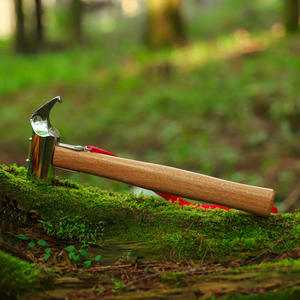 Marteau multifonctionnel d'extérieur avec manche en bois et tête en fer, outil de sécurité durable pour tente de camping et auvent, 30 cm - Product Image 1