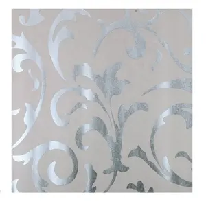 モダンなホワイトシルバー3D花の壁紙デザインPVC粘着紙防水壁紙リビングルームの寝室の装飾
