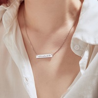 Dropshipping Collier en acier inoxydable plaqué or 18K personnalisé avec plaque signalétique gravée avec nom et logo