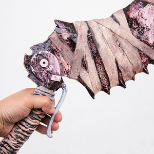 Espadas de juguete de anime hechas a mano de buena calidad, inspiradas en Bloodborne, para cosplay. - Product Image 3