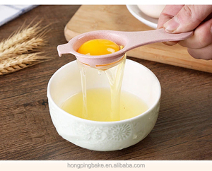 Hot Selling Food Grade Plastic Kitchen Gadgets Egg White Yolk Separator