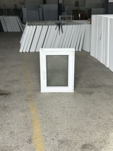 Fenêtre à battant en PVC UPVC de conception moderne personnalisée en usine avec écran magnétique Double <span class=keywords><strong>vitrage</strong></span> <span class=keywords><strong>isolation</strong></span> thermique et étanche - Product Image 2