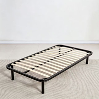 Cadre de lit simple extensible moderne et durable avec lattes en métal et en bois pour hôtels et écoles