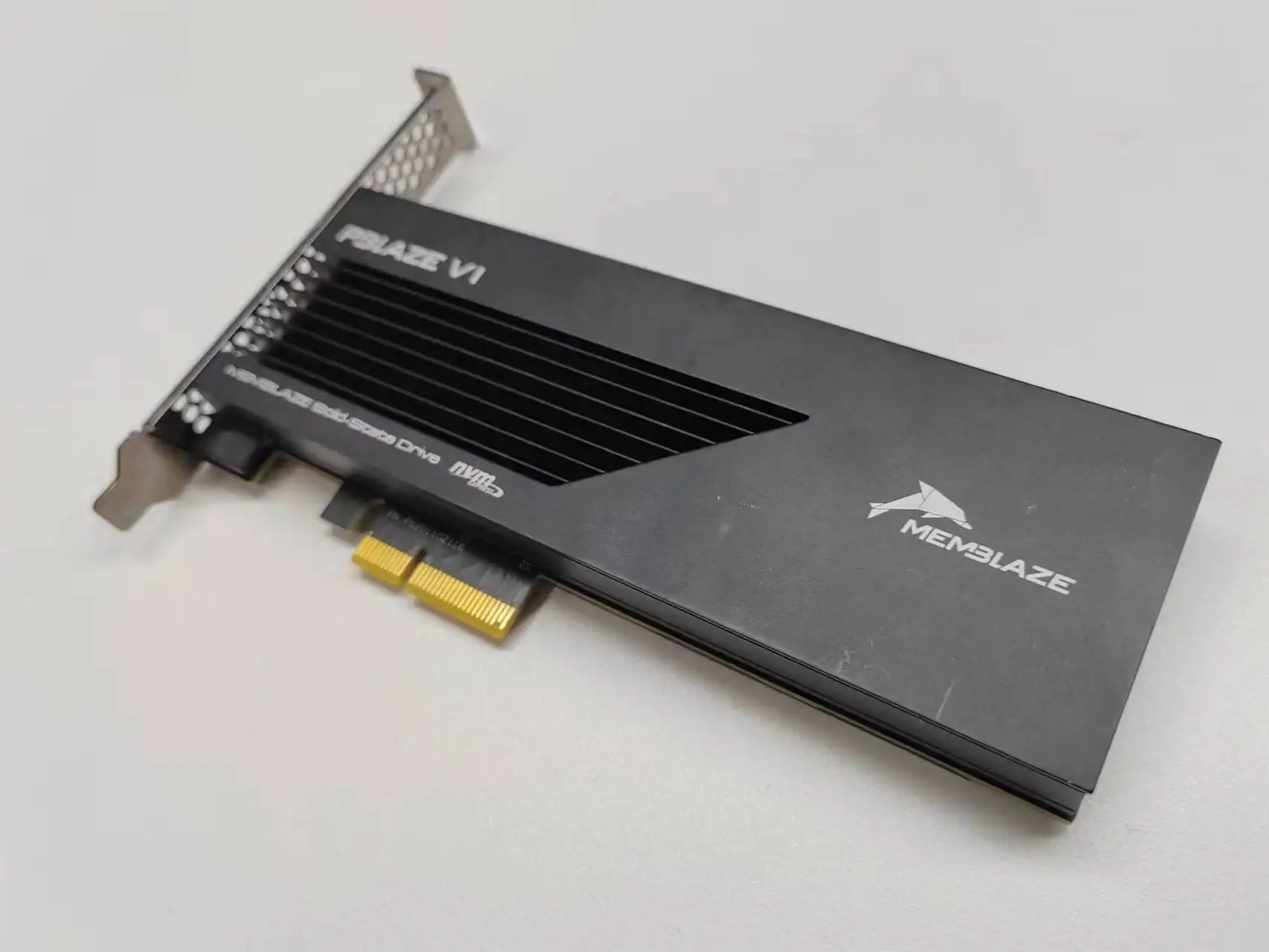 PBlaze6 6536 устойчивое случайное чтение 3D TLC Nand SSD AIC 1,6 T 2T NVMe PCIe 4,0 SSD