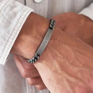 <span class=keywords><strong>Bracelet</strong></span> de bijouterie avec nom personnalisé Bijouterie en acier inoxydable Bijouterie <span class=keywords><strong>Bts</strong></span> en argent mat 18 carats <span class=keywords><strong>Bracelet</strong></span> de chaîne gourmette personnalisé pour homme - Product Image 1