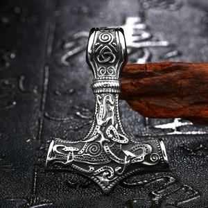 Colgante Yunique de Acero Inoxidable, Martillo Mjolnir Vikingo, Nudo Celta Grabado, Impermeable, Vintage, Hipoalergénico, Joyería Duradera para Hombre - Product Image 4