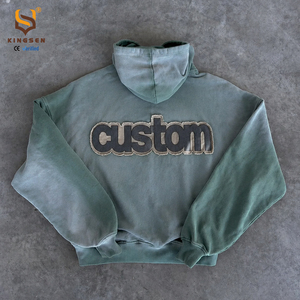 เสื้อฮู้ดดี้ทรงโอเวอร์ไซส์ผ้าเฟรนช์เทอร์รี่เนื้อหนัก 100% คอตตอน ตกแต่งด้วยแพทช์ปักลายเชนิลล์  ผ่านกระบวนการฟอกสีแบบแอซิดวอช - Product Image 3