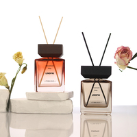 Bouteille de diffuseur d'arôme d'aromathérapie d'huile essentielle de luxe personnalisée de 100ml 150ml 200ml bouteille vide de diffuseur de parfum de roseau en verre ambré