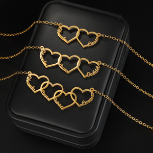 Collier personnalisé en gros avec pendentif cœur et nom, en acier inoxydable plaqué or, chaîne romantique pour usage quotidien - Product Image 1